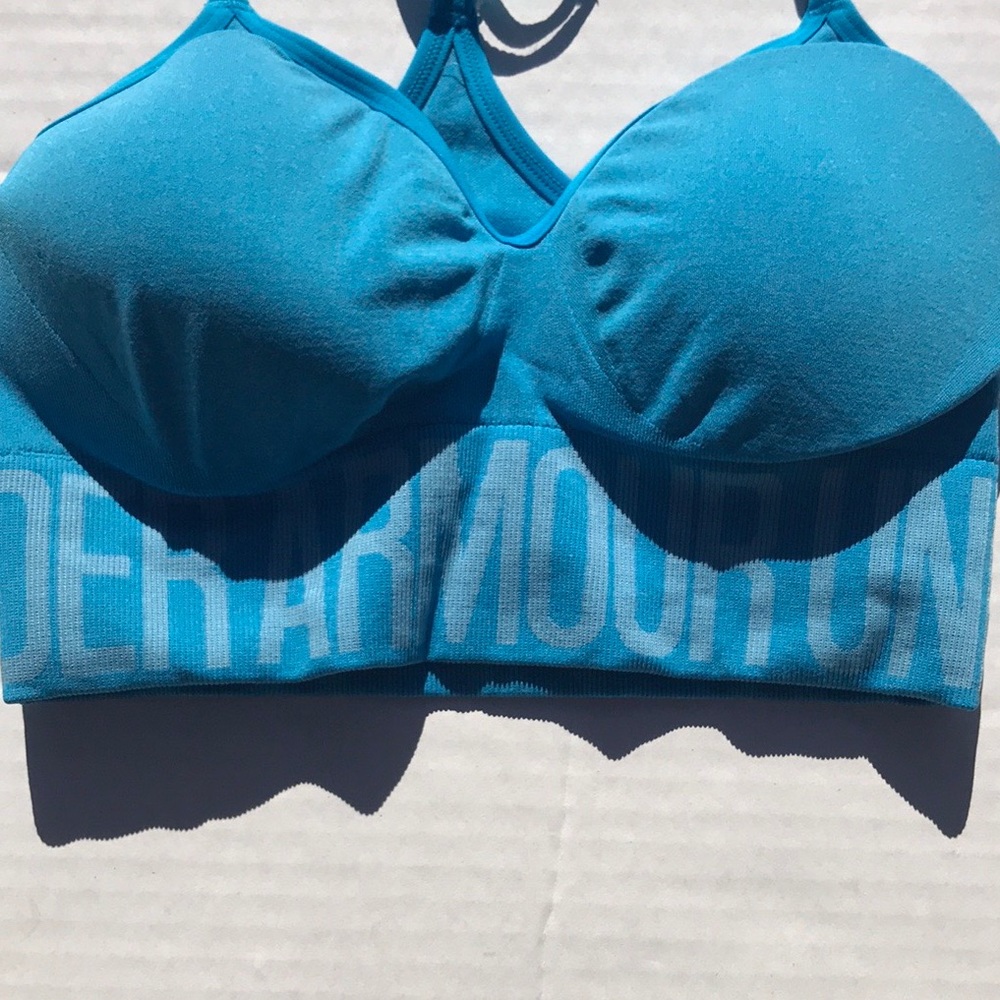 SOLD🛑Under Armour Heatgear Seamless Sports Bra - Picture 5 of 9